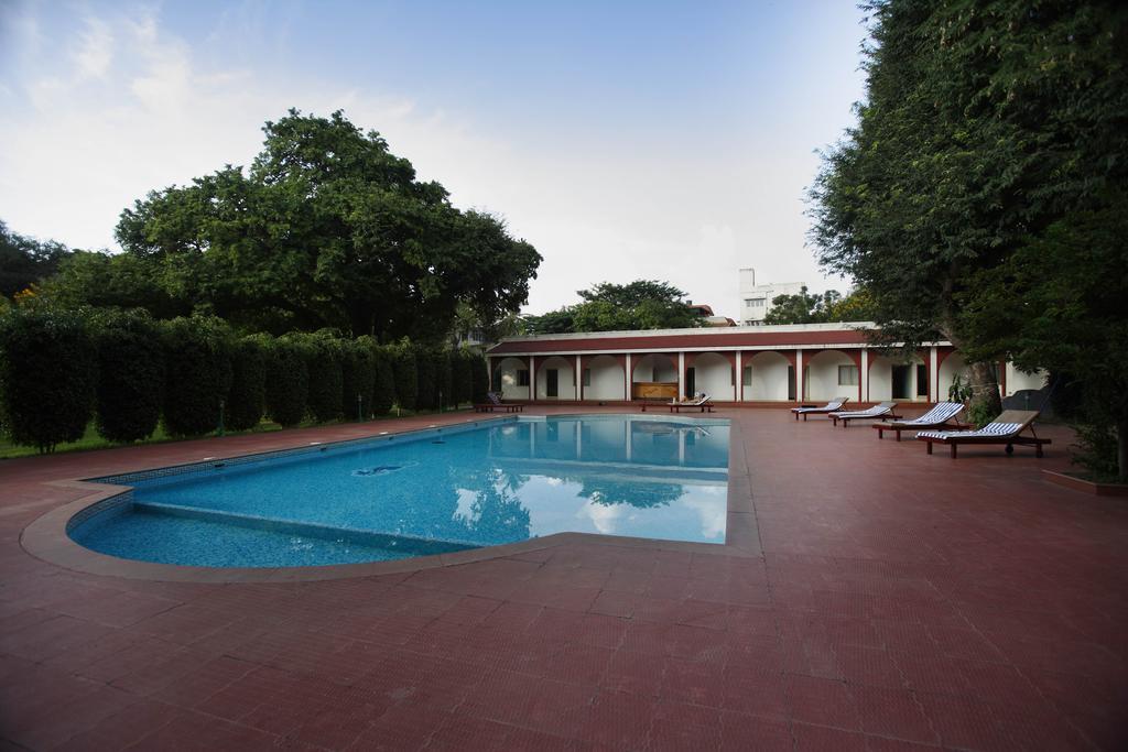 Jayamahal Palace Bangalore Ngoại thất bức ảnh