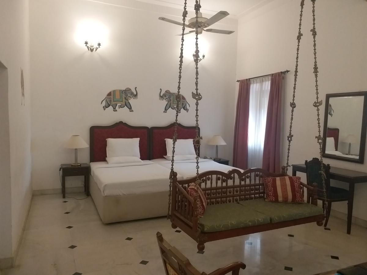 Jayamahal Palace Bangalore Ngoại thất bức ảnh