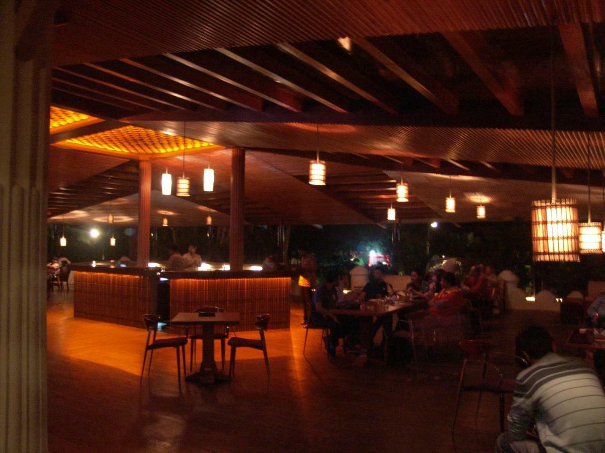 Jayamahal Palace Bangalore Ngoại thất bức ảnh